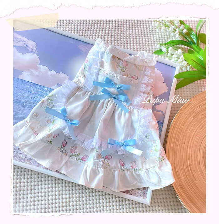 29 Pet maid floral skirt